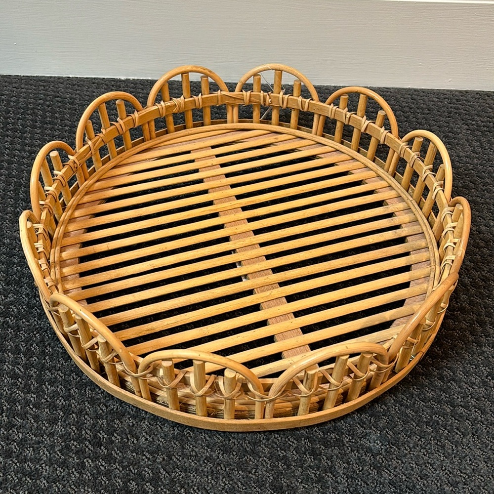 Scalloped tray, never used